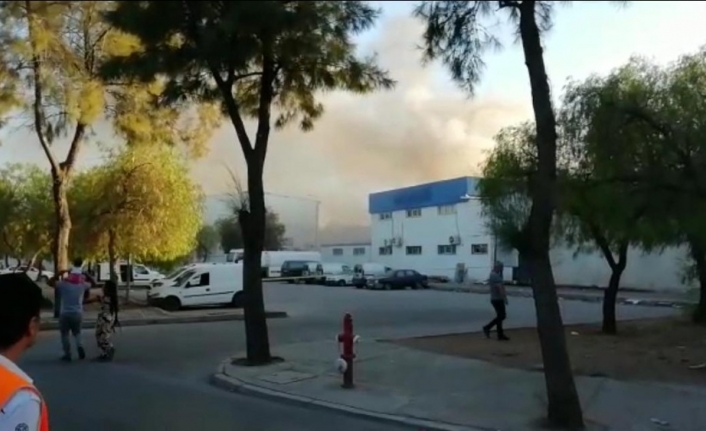 İzmir’de Organize Sanayi Bölgesi’nde büyük yangın