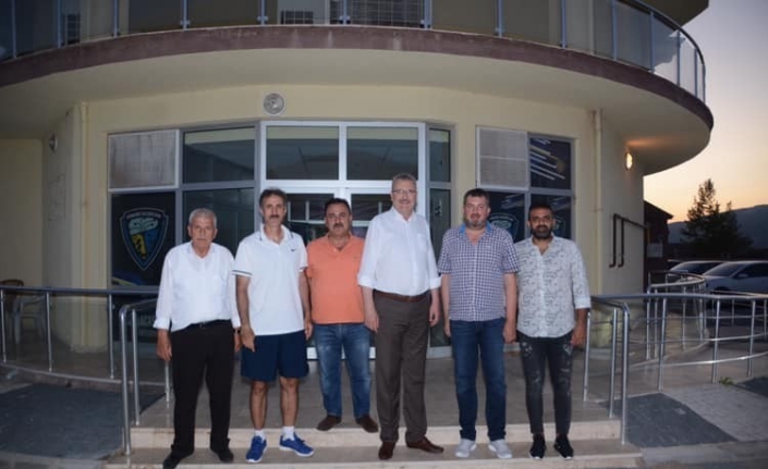 Özkan’dan Karacabey Belediyespor’a ziyaret