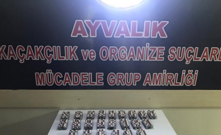 Ayvalık polisi 1315 adet uyuşturucu hap ele geçirdi