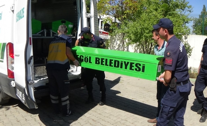 Denetimli serbestlik hükümlüsü cami avlusunda ölü bulundu