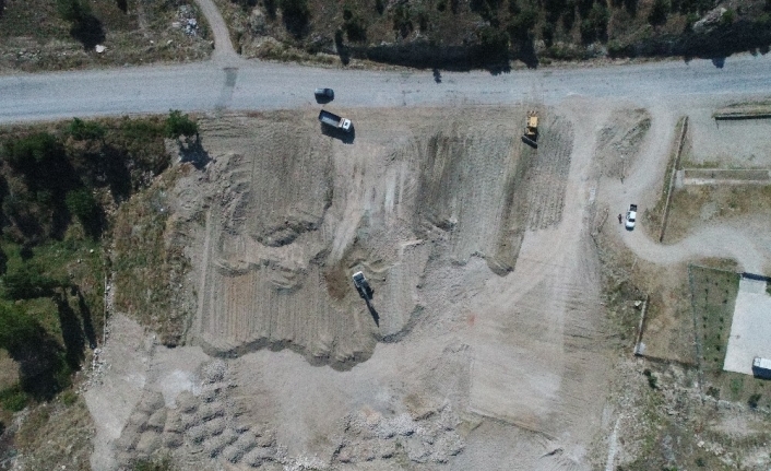 Dursunbey’de belediye kademesi yapımına başlandı