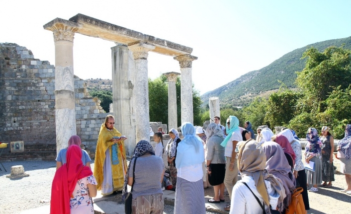 Efes’te bin yıl sonra tarihi ayin