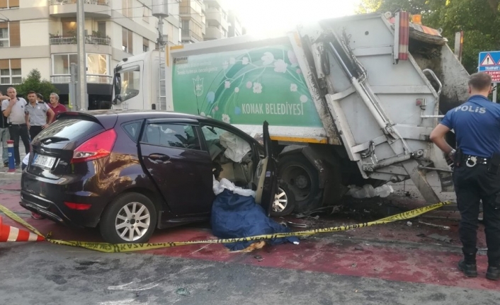 İzmir’de trafik kazası: 2 ölü, 2 yaralı