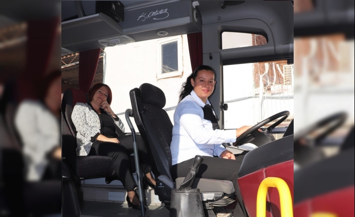 Karaburun’da da toplu taşımaya kadın eli