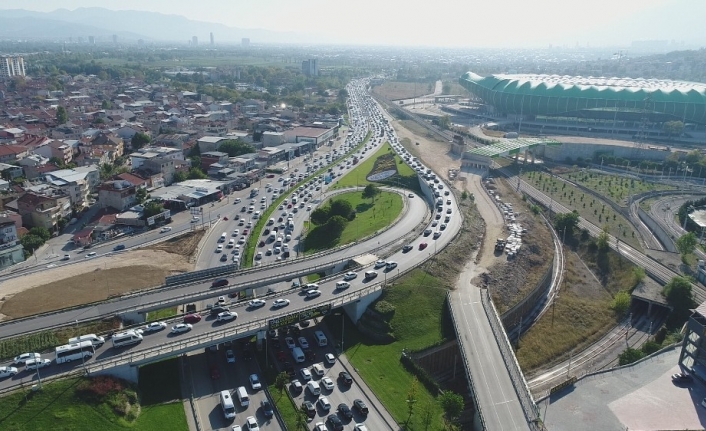 (Özel) Okullar açıldı trafik çilesi başladı...O anlar havadan böyle görüntülendi