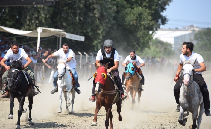 Rahvan atların ‘Zafer’ koşusu