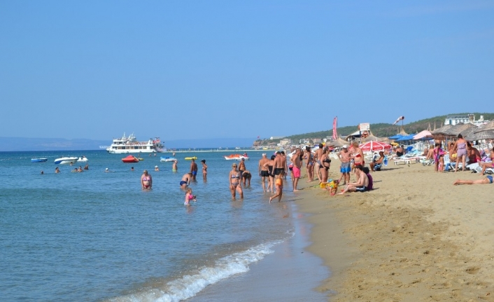 Sarımsaklı plajları Sırp turistlere kaldı
