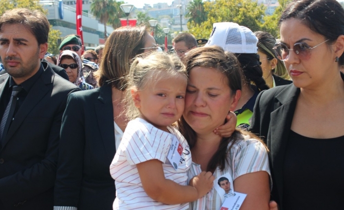 Şehit polisin 5 yaşındaki kızı Nehir’den yürekleri dağlayan veda: "Baba"