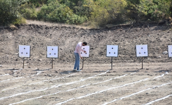 Tek kurşun atışları Sındırgı’da gerçekleşti