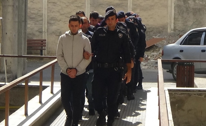 19 FETÖ şüphelisinden 10’u adliyeye sevk edildi