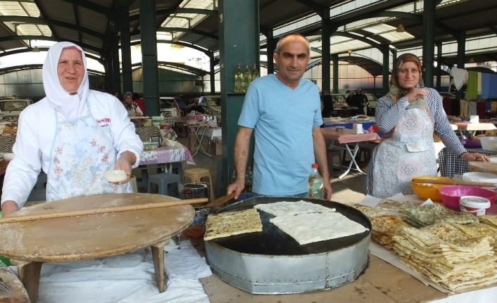 Balıkesir’de "Hanımeli Pazarı" kadınları iş sahibi yaptı