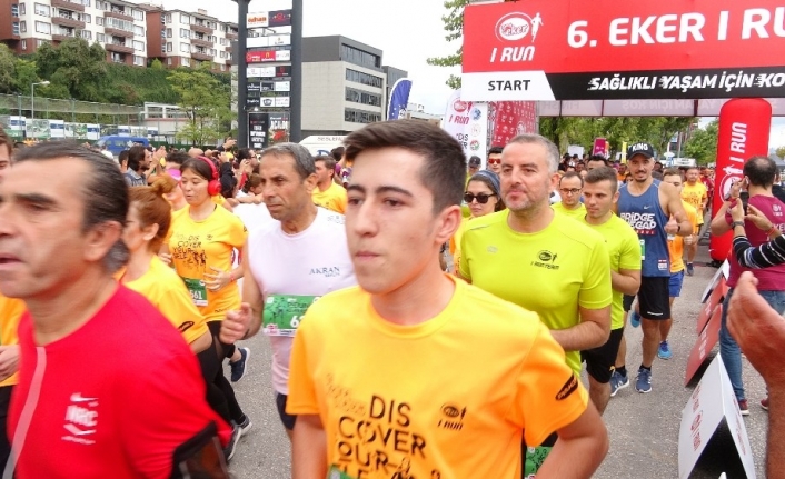 Bursa’da 2 bin 500 kişi sağlık için koştu