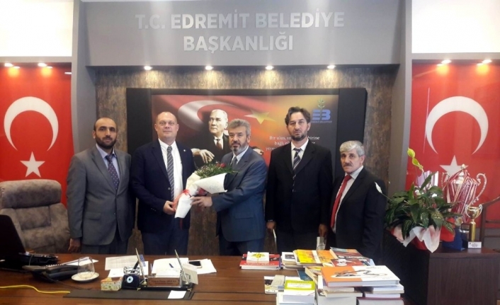 Edremit’te ’Camiler ve Din Görevlileri Haftası’ kutlanıyor