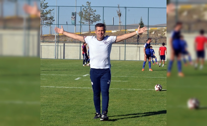 Hüseyin Eroğlu: "Derbi İzmir’e yakışsın"