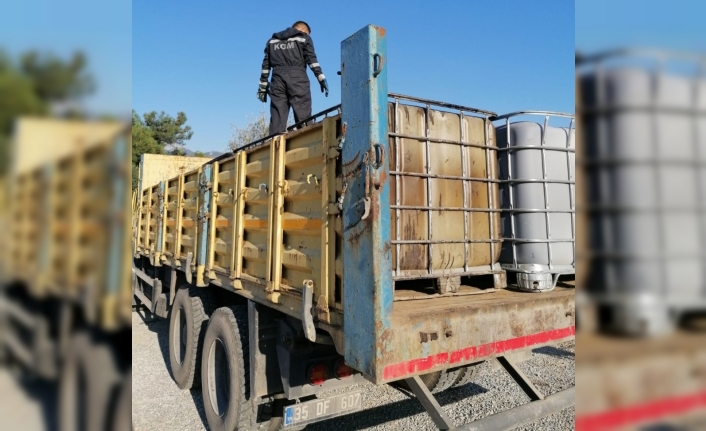 İzmir’de 5 ton kaçak akaryakıta el konuldu