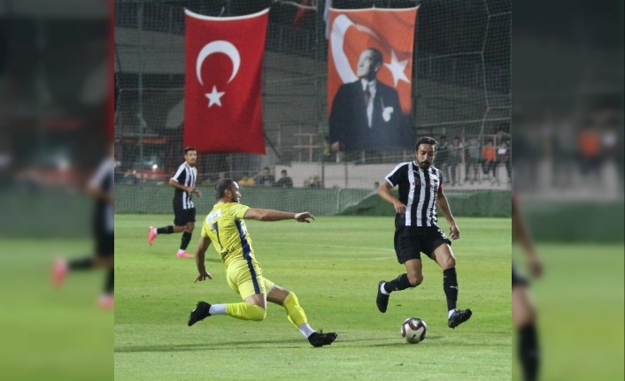 Menemenspor derbide nefes aldı