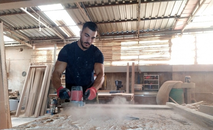 Mobilyacı çırağıydı, dünya 4’üncüsü oldu