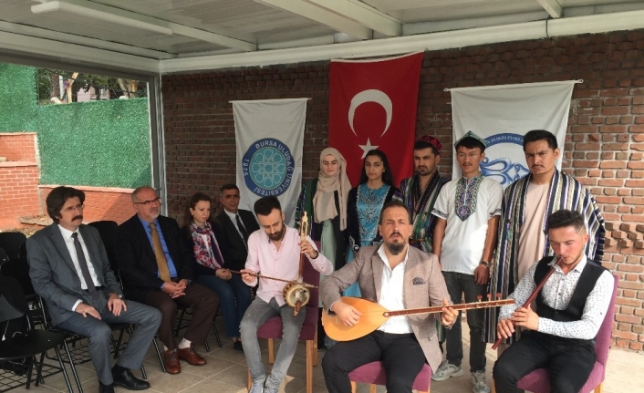 (ÖZEL) Türk Cumhuriyetlerinden Mehmetçik’e Barış Pınarı Destanı Türküsü