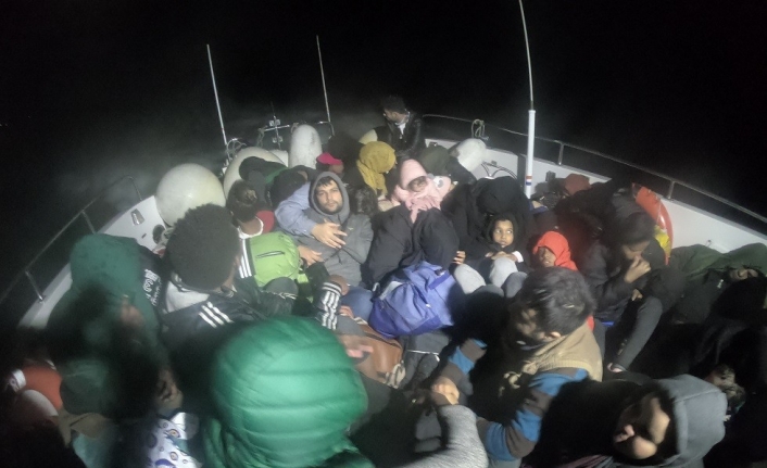 Ayvalık’ta 143 mülteci yakalandı
