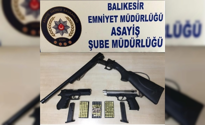 Balıkesir polisinden silah operasyonu