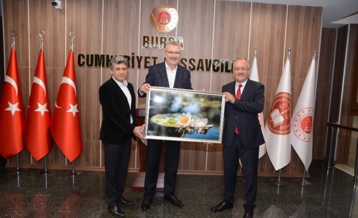 Başkan Özkan, kent dinamikleriyle ilişkileri sıkı tutuyor
