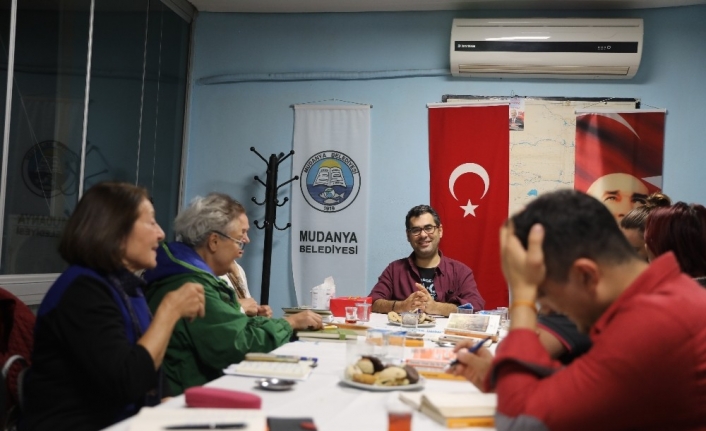 Kitap tutkunları Mudanya’da edebiyatla buluştu