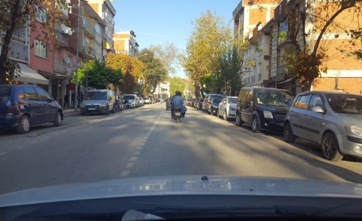 Kucaklarında kundaktaki bebekleriyle böyle yolculuk yaptılar