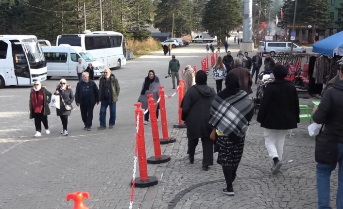 Okulun ilk ara tatilinde Uludağ’a akın ettiler