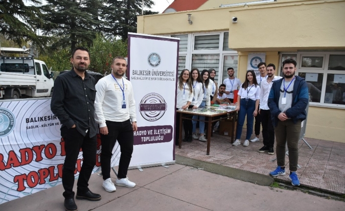 (ÖZEL) Kitap getirdiler, maça bedava girdiler