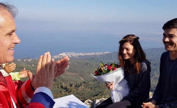 Metrelerce yükseklikte dünya evine girdiler