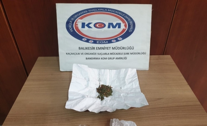 Polis uyuşturucu operasyonlarında 8 şüpheli yakaladı