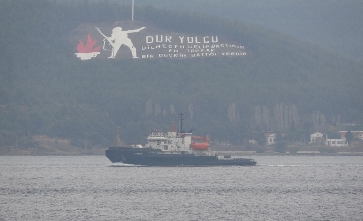 Rus askeri gemisi Çanakkale Boğazı’ndan geçti