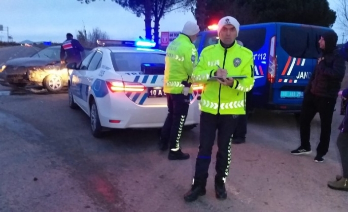 Ayvalık’ta trafik kazası: 1 yaralı