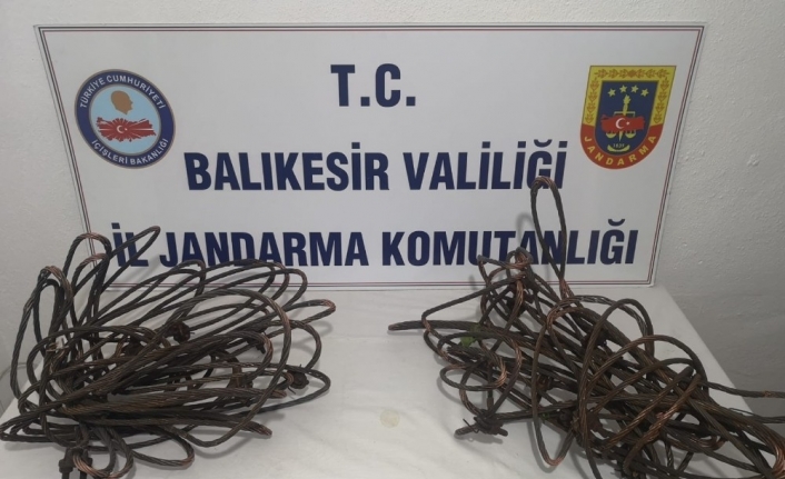 Balıkesir’de kablo hırsızları yakalandı