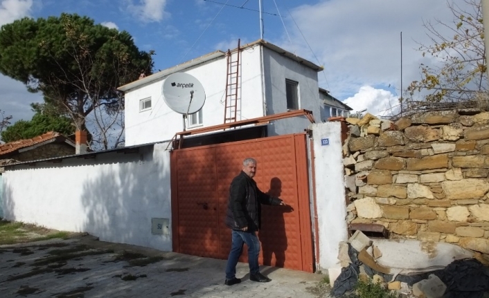 Balıkesirli amatör telsizci yolda kalanların umudu oldu