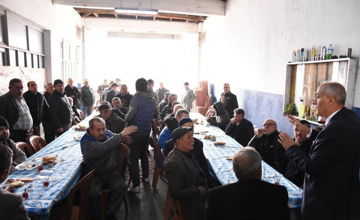 Başkan Aydın esnafı dinledi