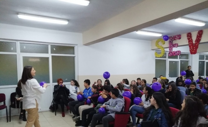 Burhaniye’de öğrencilere motivasyon eğitimi