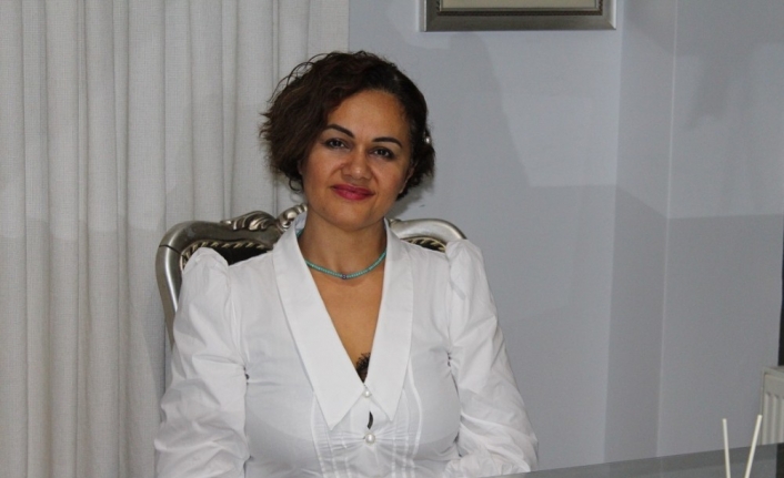 Büyük göğüs hayat kalitesini düşürüyor