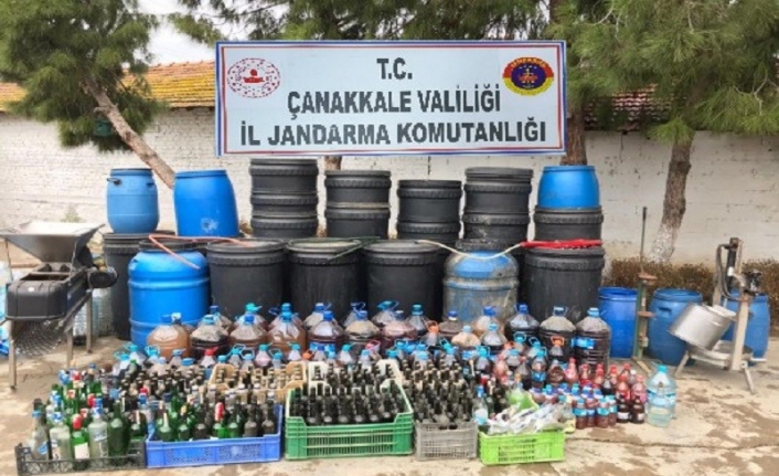 Çanakkale’de kaçak içki operasyonu: 4 gözaltı