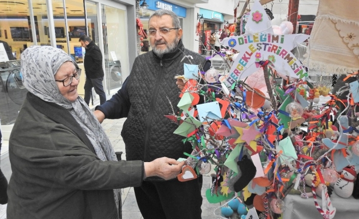 Çeşme’ye kar sürprizi