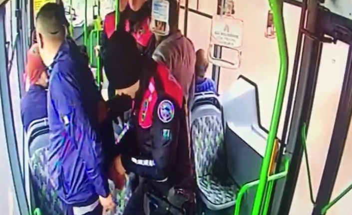 Halk otobüsüne polis böyle operasyon düzenledi