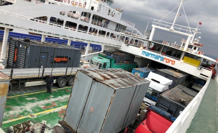 Marmara Adası’nı aydınlatacak jenaratörler geldi