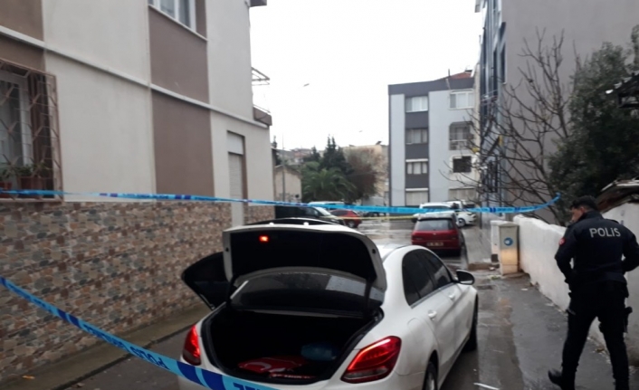 MHP Urla İlçe Başkanı silahlı saldırıda ağır yaralandı