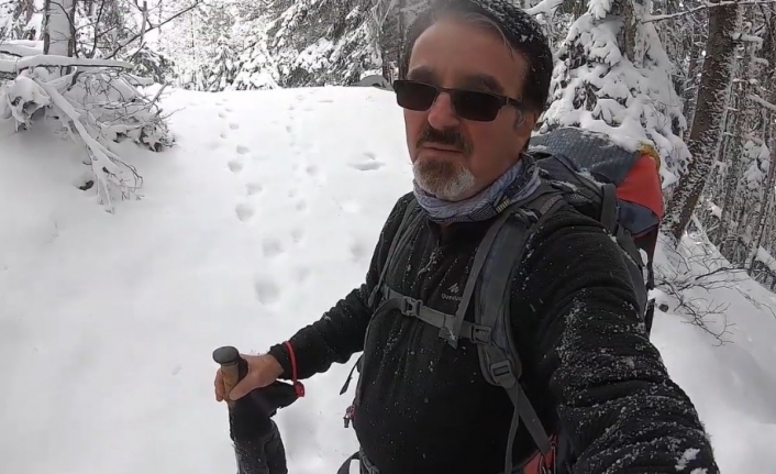2019 yılını Uludağ’ın karla kaplı ormanlarında yürüyüş yaparak bitirdiler