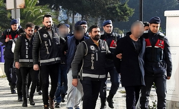8 göçmen çocuk kapalı bölümden çıkamayarak boğulmuş