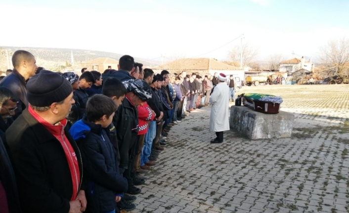 Alevlerin arasında kalan 11 yaşındaki Merve’ye hüzünlü veda