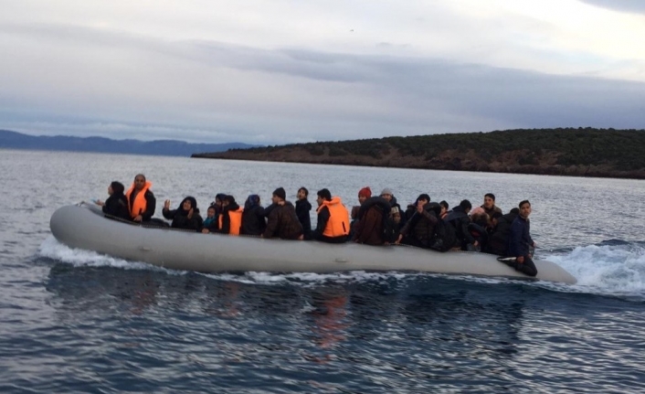 Ayvalık’ta 45 Afganistan uyruklu  göçmen yakalandı