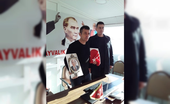 Ayvalık’ta Ülkü Ocaklarından MHP İlçe Teşkilatına destek ziyareti