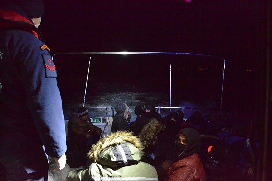 Balıkesir’de 26 düzensiz göçmen yakalandı