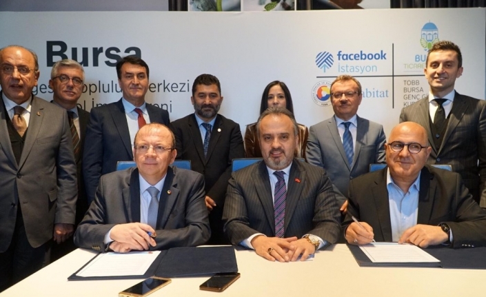Bursa’da "Facebook İstasyonu" protokolü imzalandı